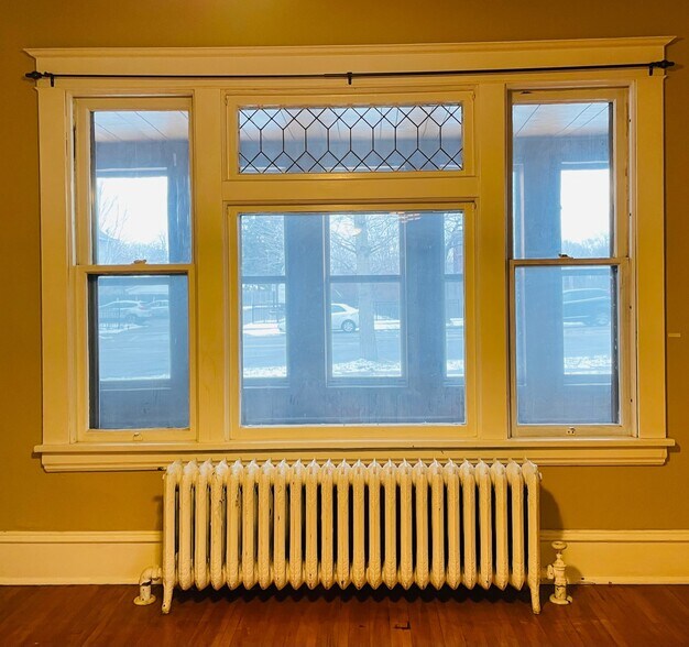 Front View - 1217 Grand Ave