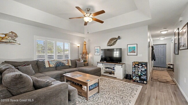 Building Photo - 5780 Palm St