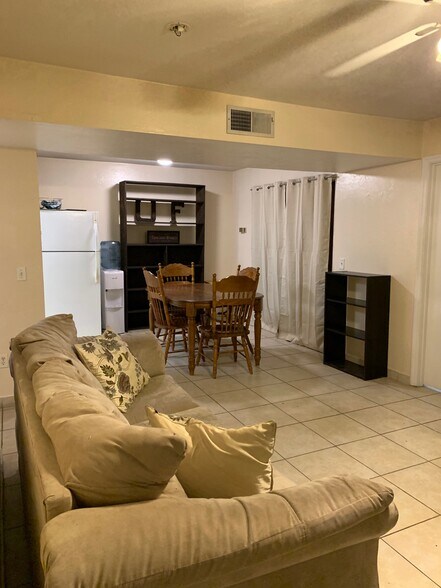 Building Photo - 2360 SW Archer Rd