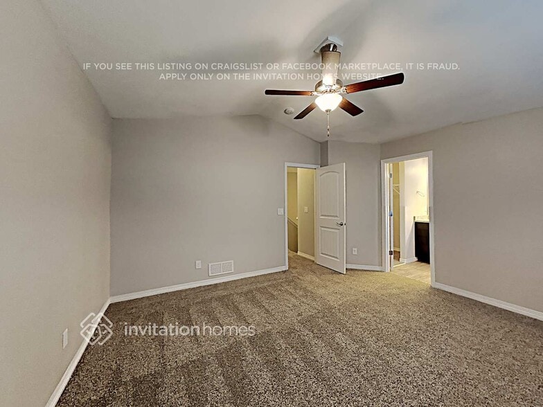 Building Photo - 10958 Clarion Dr