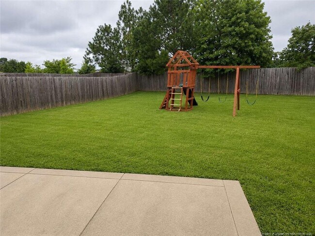 Building Photo - 2502 Clear Pines Ct