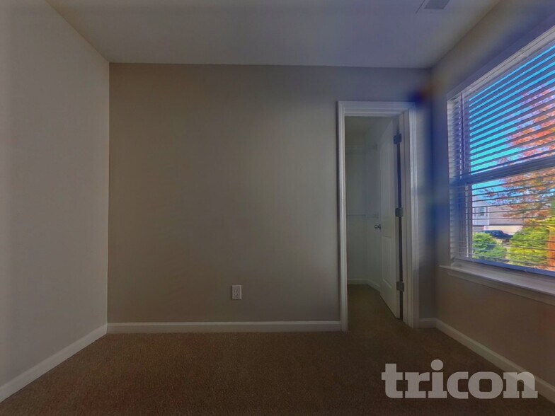 Building Photo - 316 Meadow Vista Ln