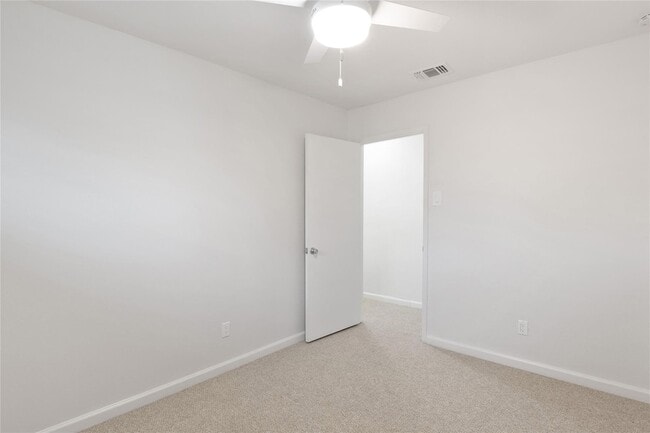 Building Photo - 4930 Windward Passage