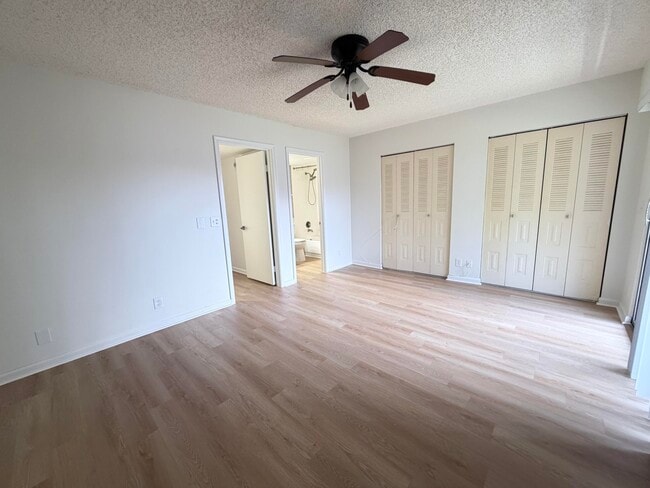 Building Photo - 100 SW 132nd Way