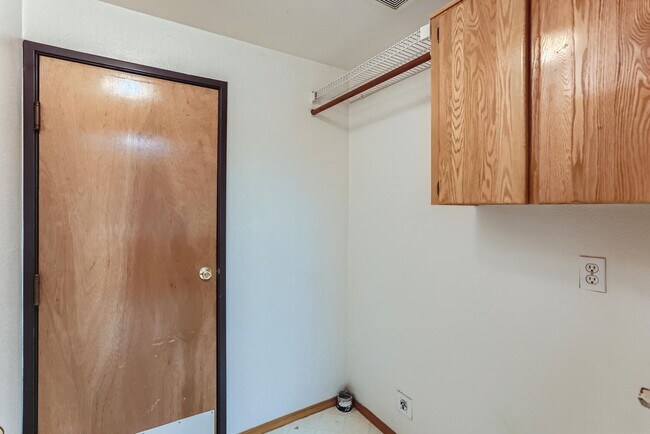 Building Photo - 15459 SW Donna Ct