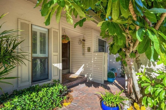 Building Photo - 4870 Kestral Park Cir