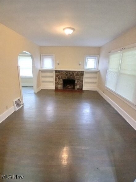 Building Photo - 711 Anoka Ln