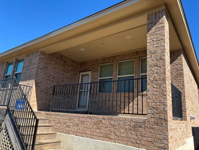 Building Photo - 2925 Scout Pony Dr