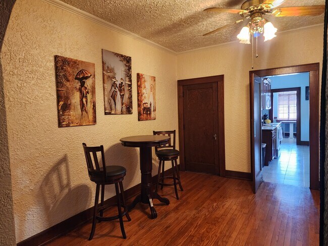 Building Photo - 506 S Highland Park Ave