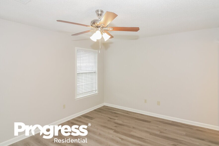 Building Photo - 7196 Atterbury Cir W
