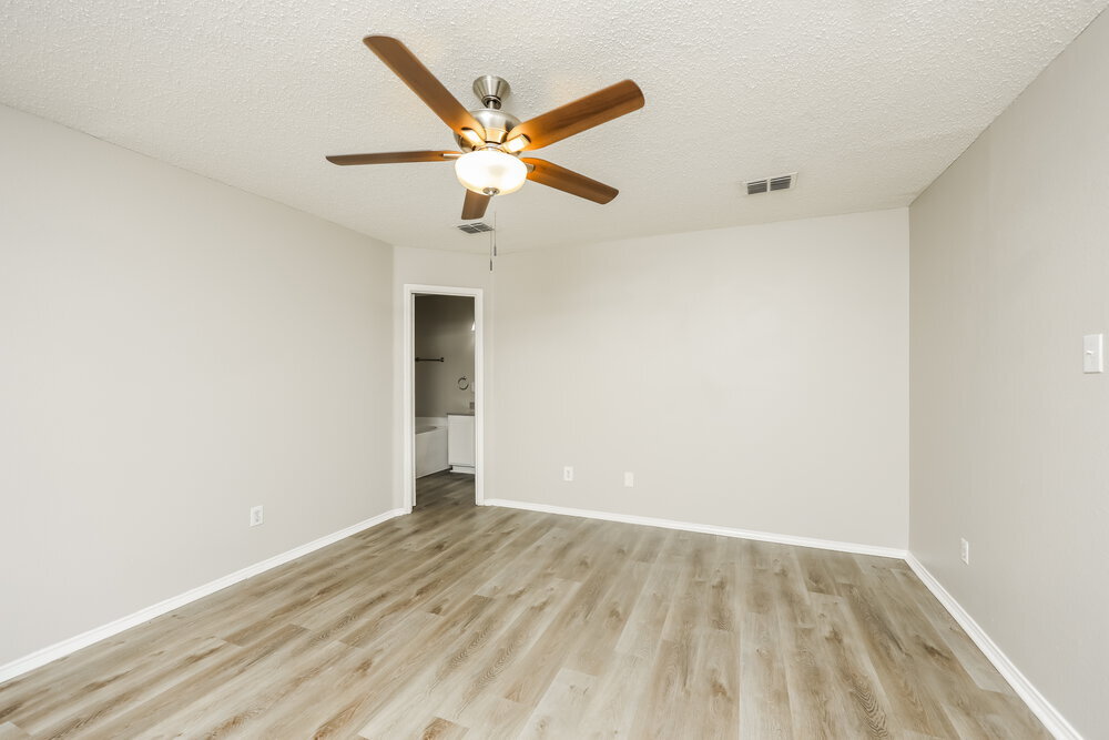 Building Photo - 8201 Montecito Dr