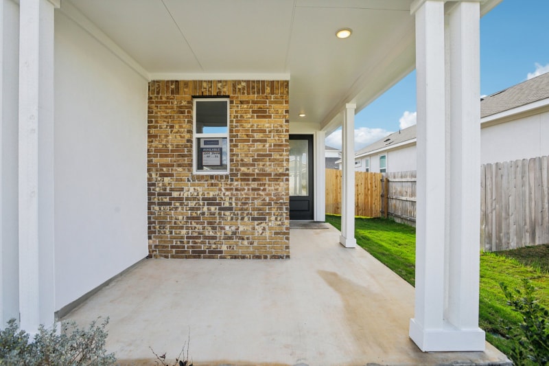 Building Photo - 1004 Yaupon Holly Dr