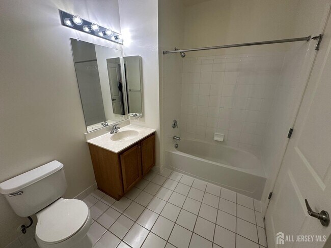 Building Photo - 50 Roosevelt Ave