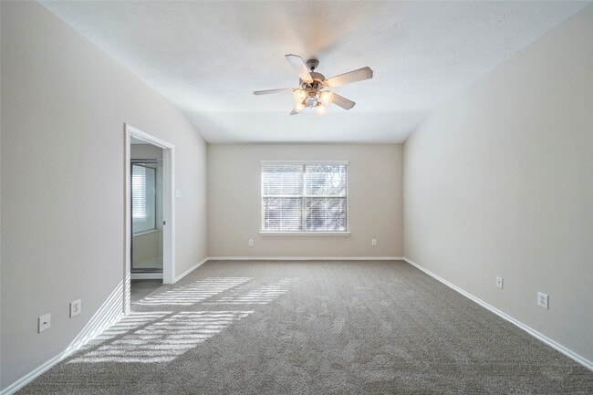 Building Photo - 12430 Cane River Ln