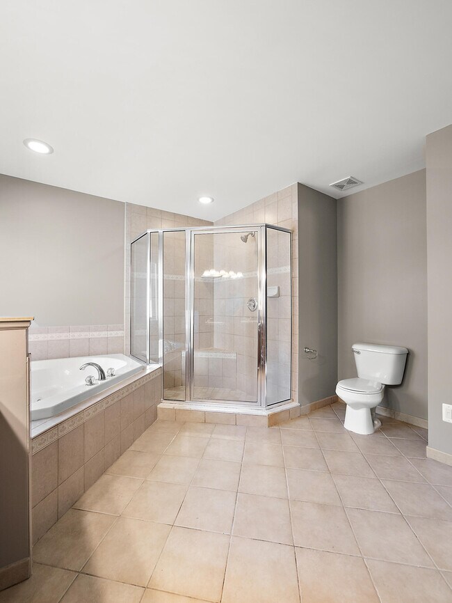 Building Photo - 50247 Cheltenham Dr