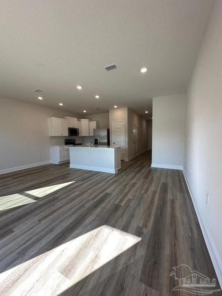 Building Photo - 5737 Stellarjay St