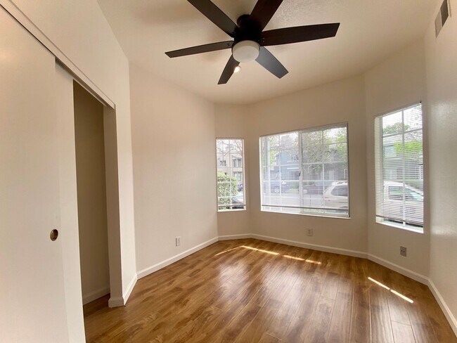 Building Photo - Modern 3BR Home in Nantucket Cove with Dual Suites & Prime Commuter Access