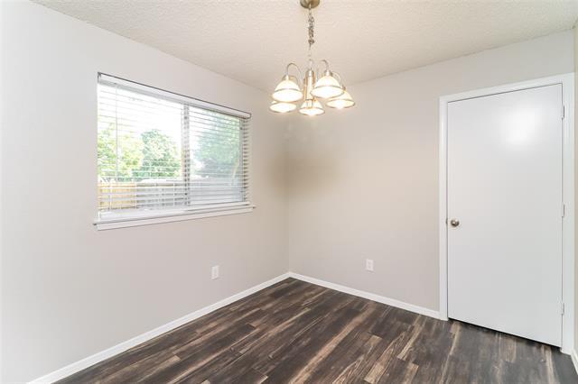 Building Photo - 4000 School Hill Cir