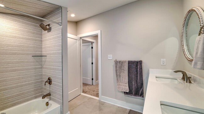 Building Photo - 6223 Winchester Ave