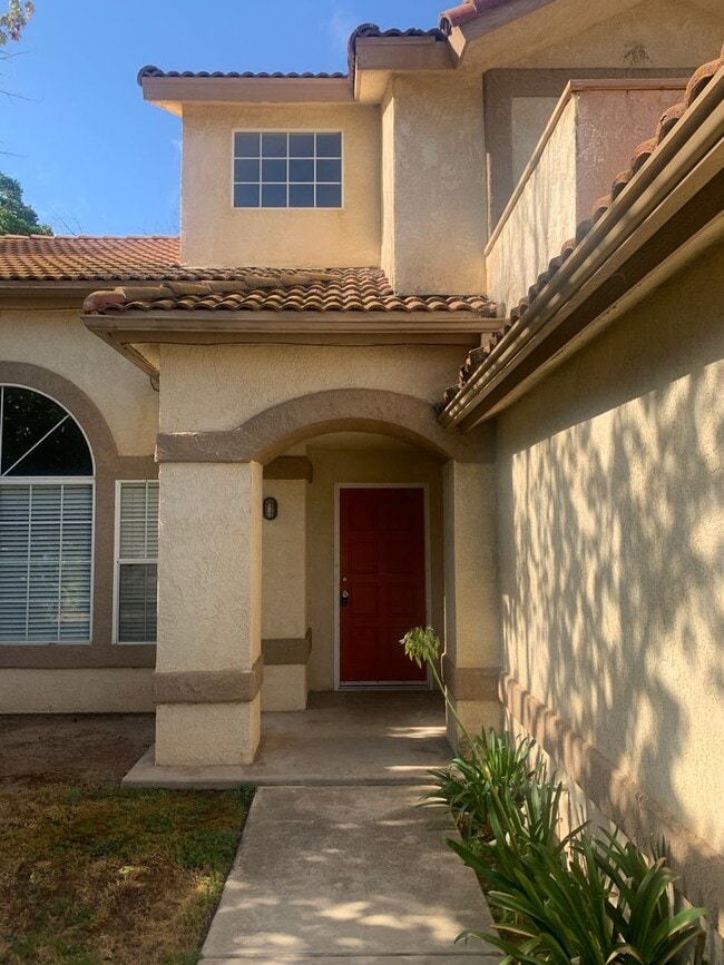 Building Photo - 1703 E Eclipse Ave