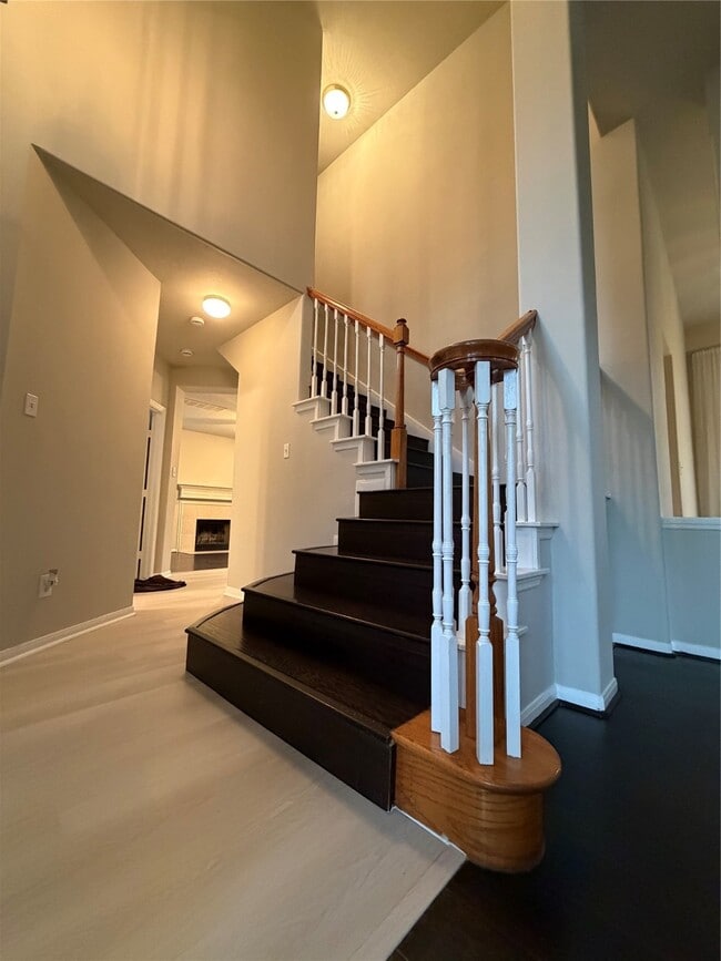 Building Photo - 2 Wintergrass Pl