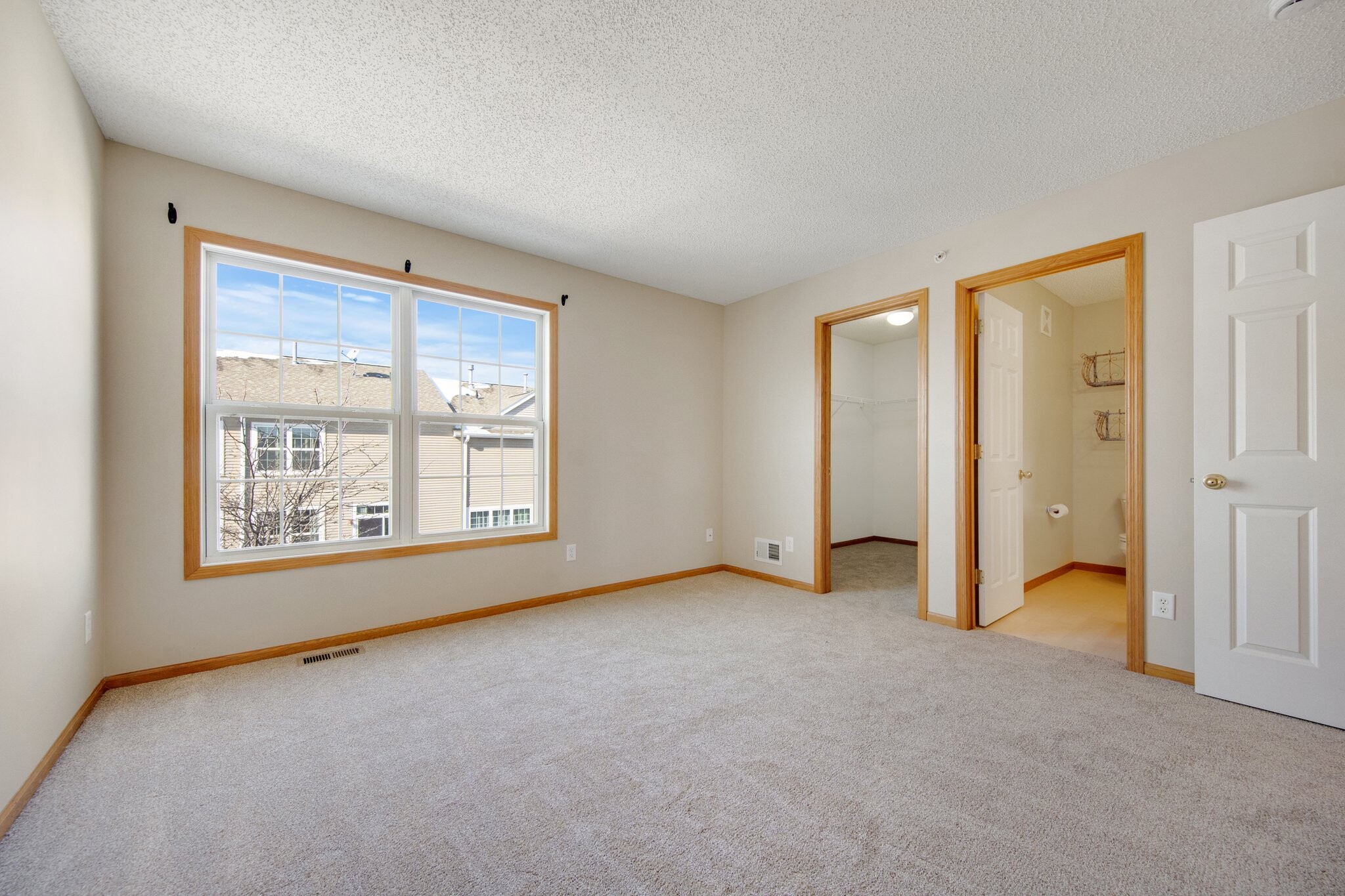 Master Bedroom with Walk-in Closet - 10022 Gentian Dr