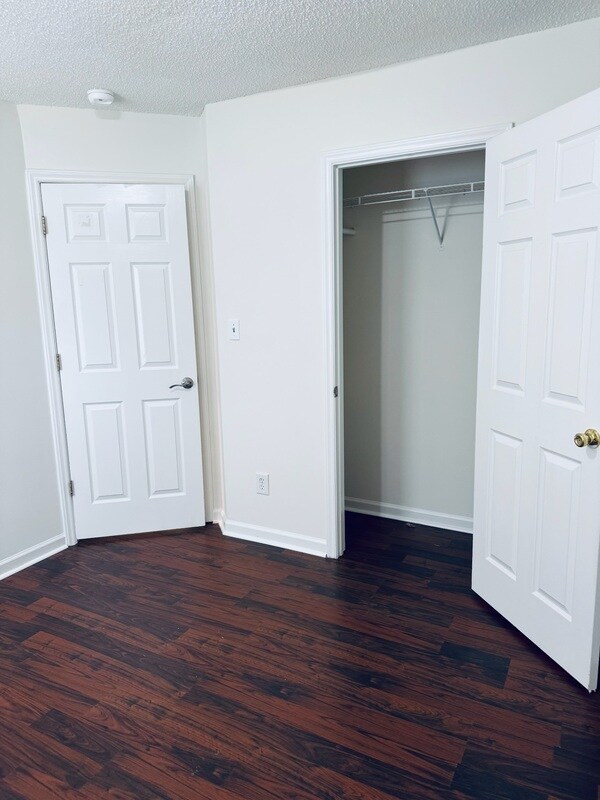 Building Photo - 1225 Bacardi Ct