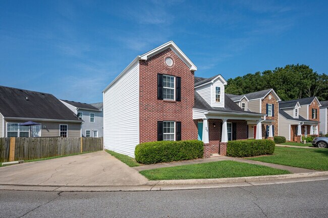 Building Photo - 29 Middleton Ct