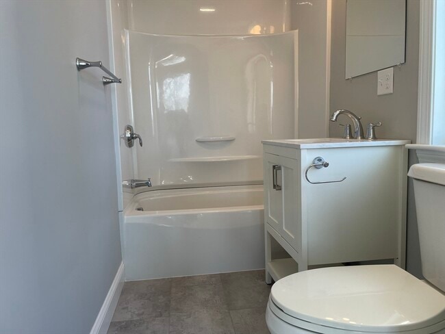 Building Photo - 16 Wendell St