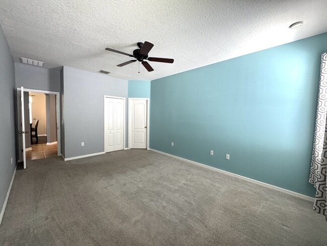 Building Photo - 920 Lost Grove Cir