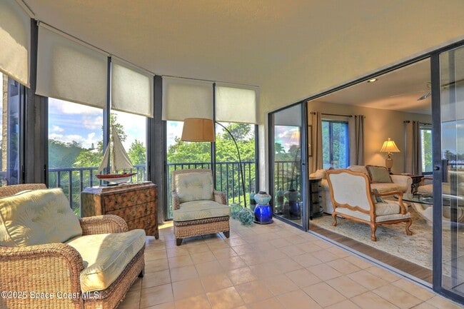 Building Photo - 9612 Riverside Dr