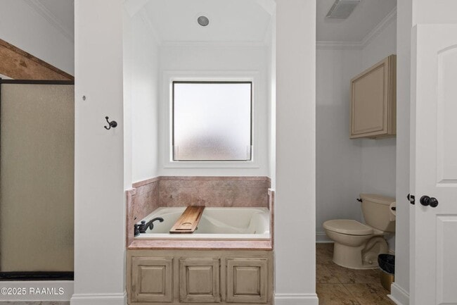Building Photo - Beautiful 3 bed, 2 bath home available in ...