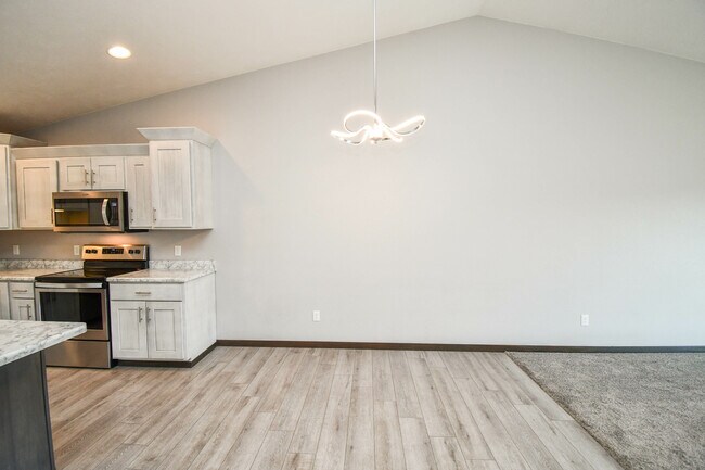 Building Photo - 3616 S Outfield Cir