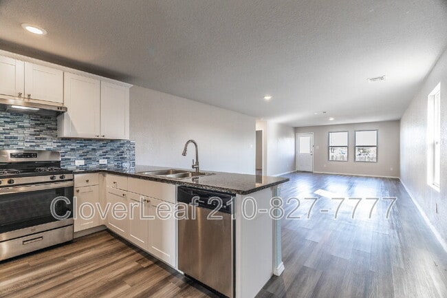 Building Photo - 302 Pradera Cove