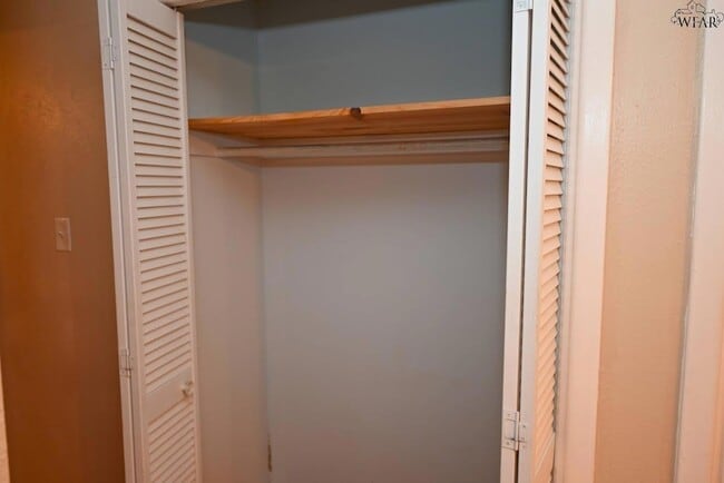 Building Photo - 4644 Bunny Run Dr