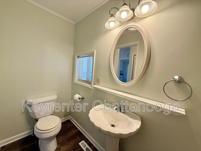 Building Photo - 4803 Orchard View Dr