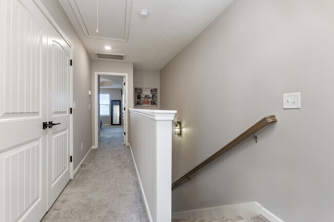 Building Photo - 774 Bradburn Village Way