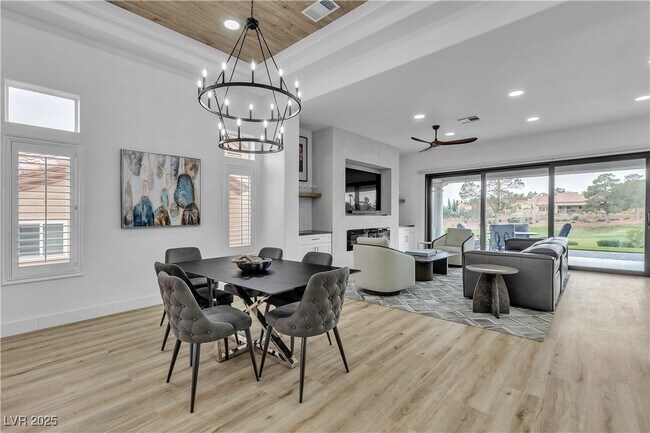 Building Photo - 9513 Villa Ridge Dr
