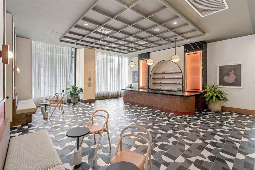 Building Photo - 601 N Miami Ave