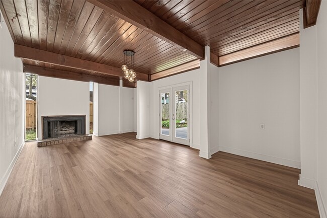 Building Photo - 5503 Jason St