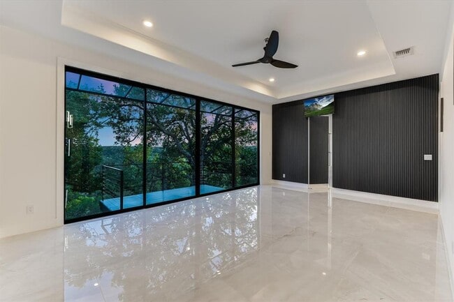 Building Photo - 9409 Bell Mountain Dr