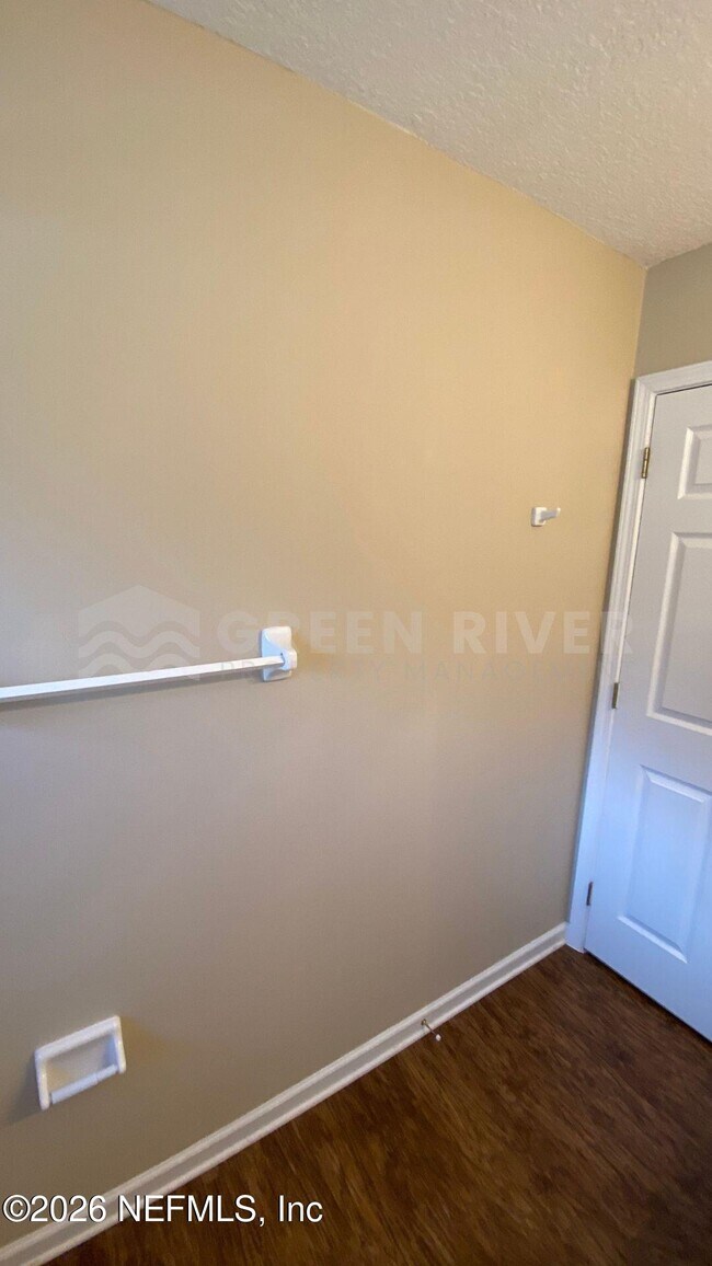 Building Photo - 1691 Dockside Dr