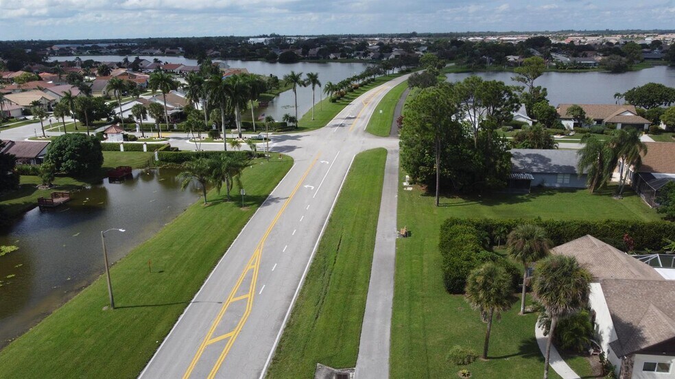 Building Photo - 5595 Egret Isle Trl