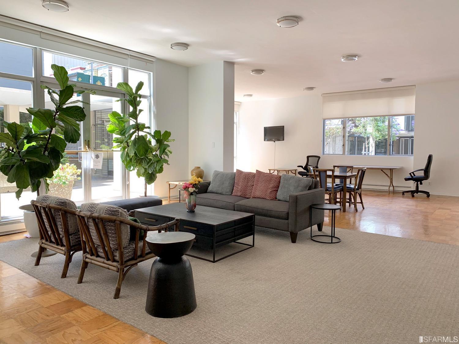 social room - 1001 Pine St