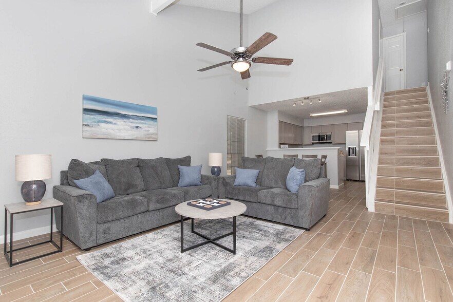 Building Photo - Blakemore Townhomes