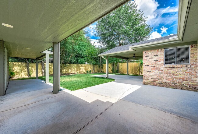 Building Photo - 6030 Warm Springs Rd