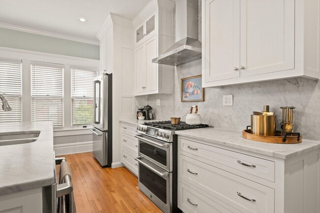 Building Photo - 503 S 3rd St