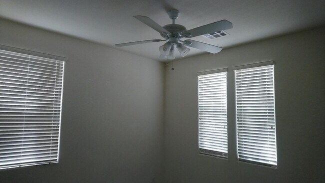 Building Photo - 2382 Via Barranca St