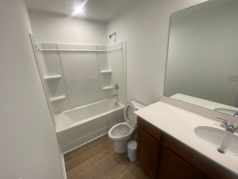 Building Photo - Room in Single Family Home on Luca Ter SW