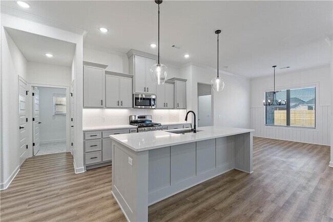 Building Photo - 1910 Farmer St